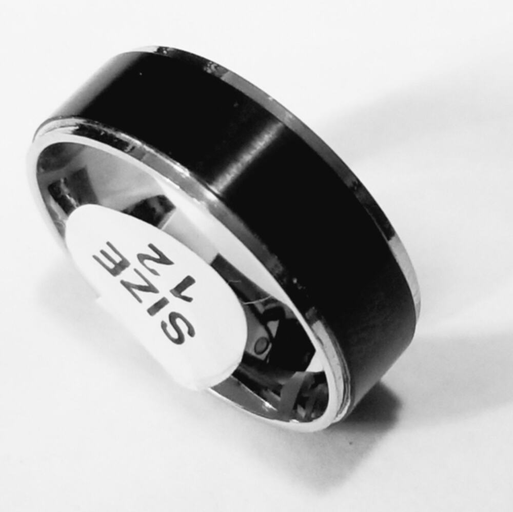 New stainlesssteel ring size available 8 to 13.